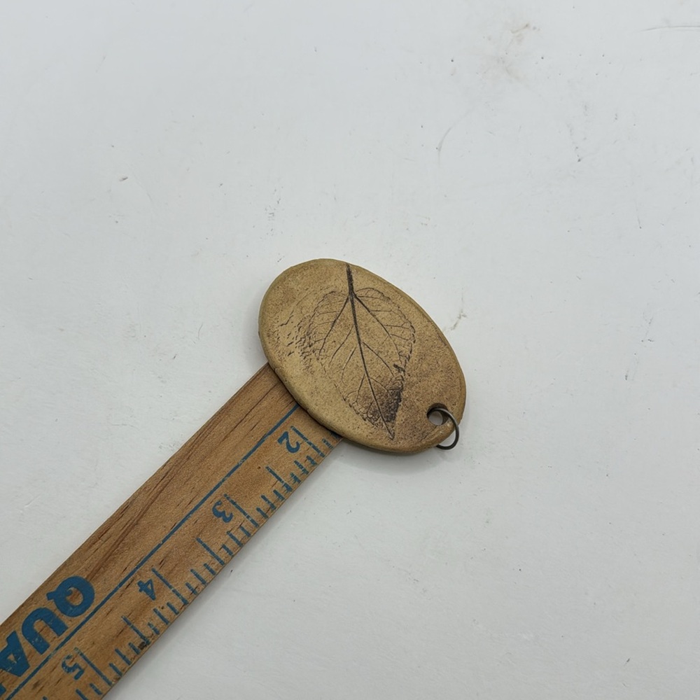 Leaf Imprint Pendant Necklace Jewelry Collectible Stone Rock Fossil - Picture 9 of 9